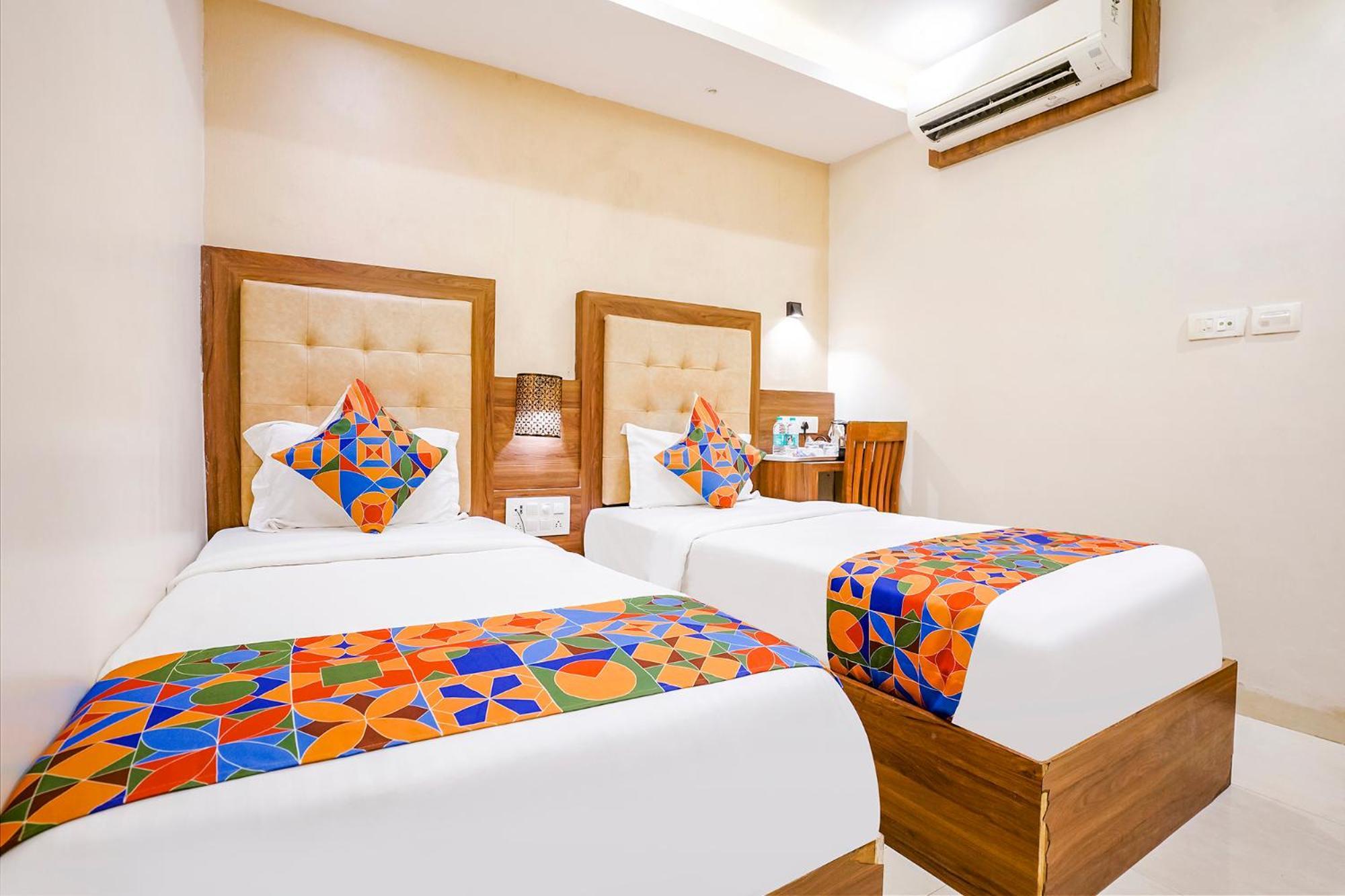 Fabhotel Amber Palace - Nr Fort & Csmt Station Mumbai Bagian luar foto