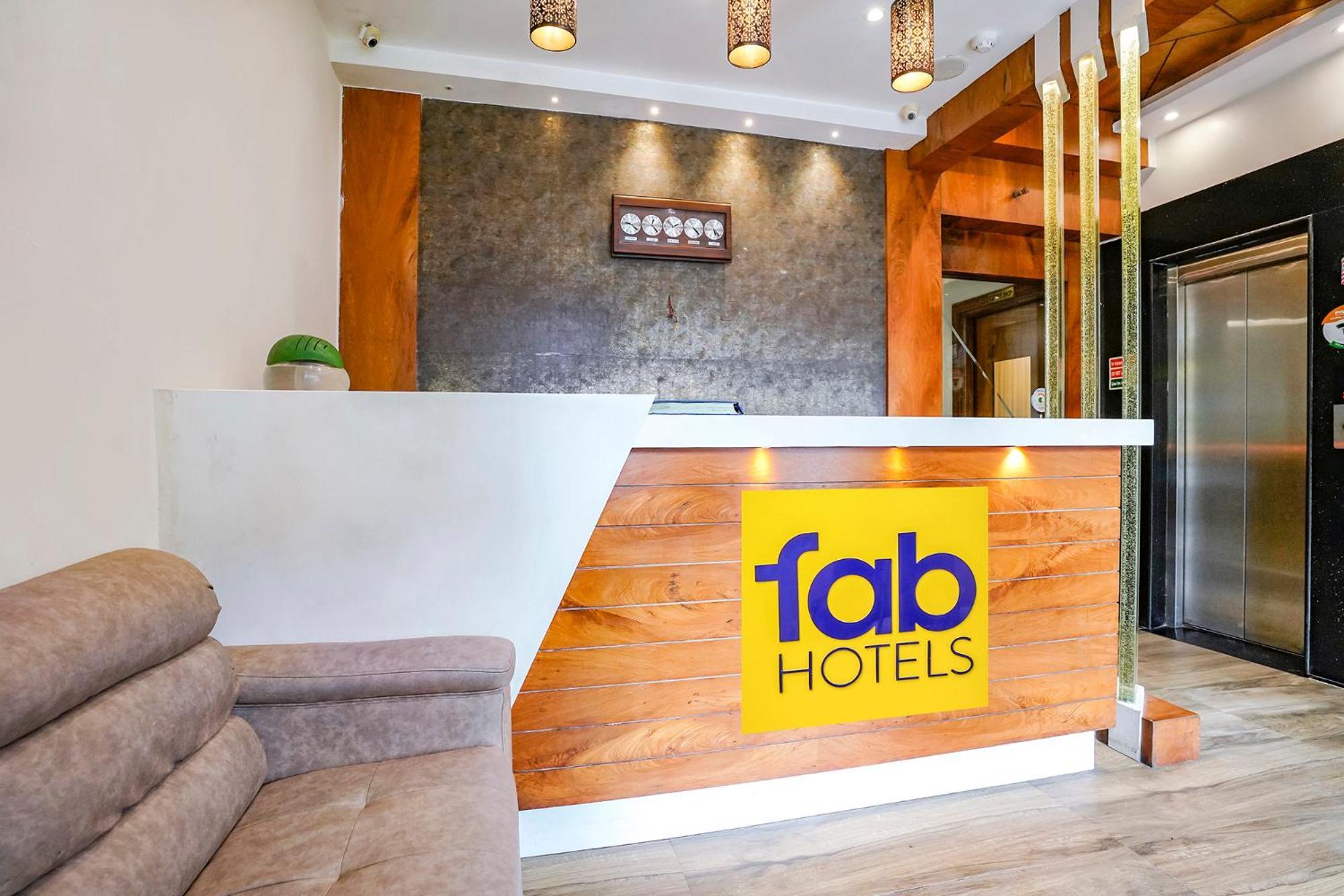 Fabhotel Amber Palace - Nr Fort & Csmt Station Mumbai Bagian luar foto