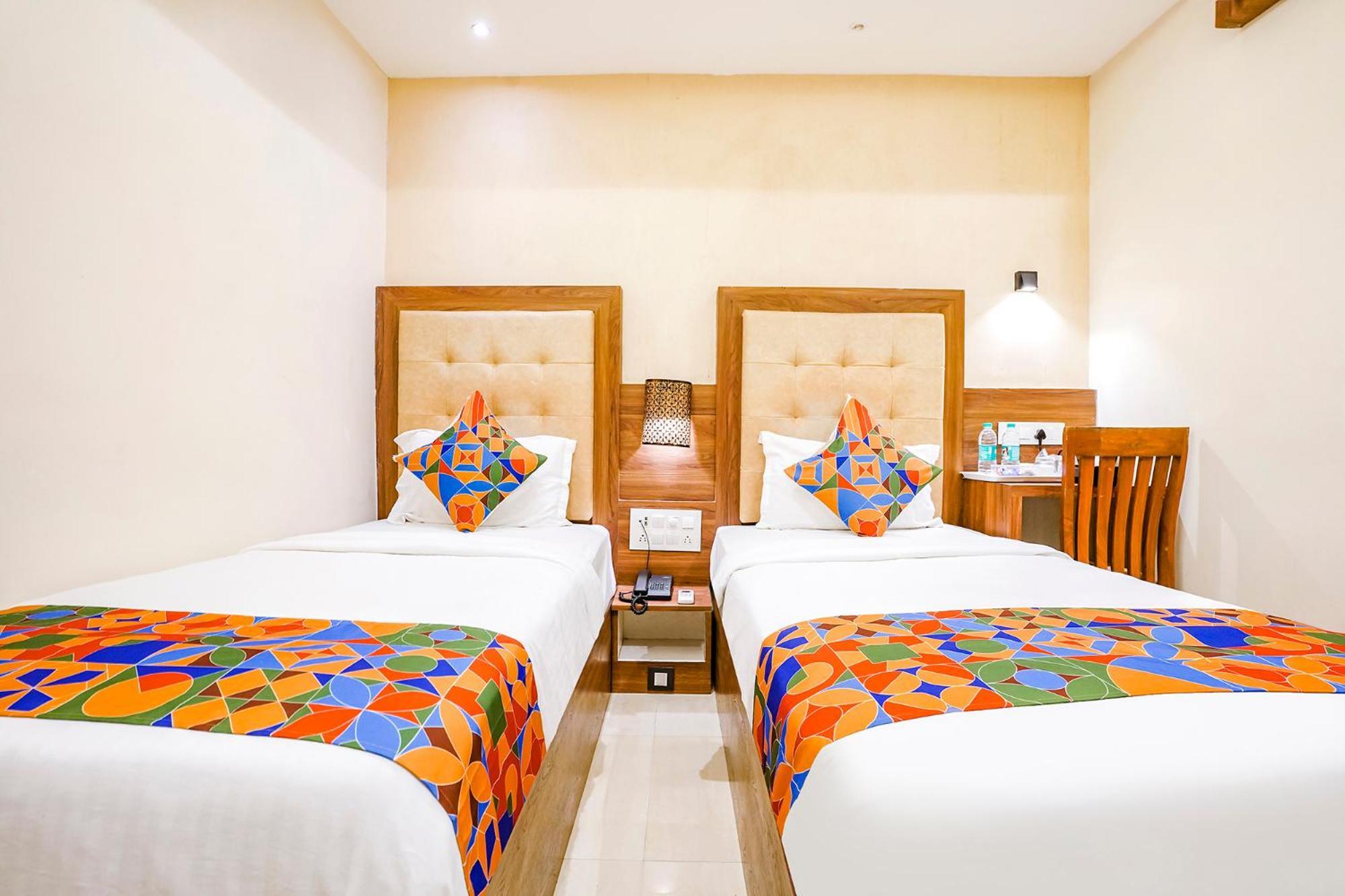Fabhotel Amber Palace - Nr Fort & Csmt Station Mumbai Bagian luar foto