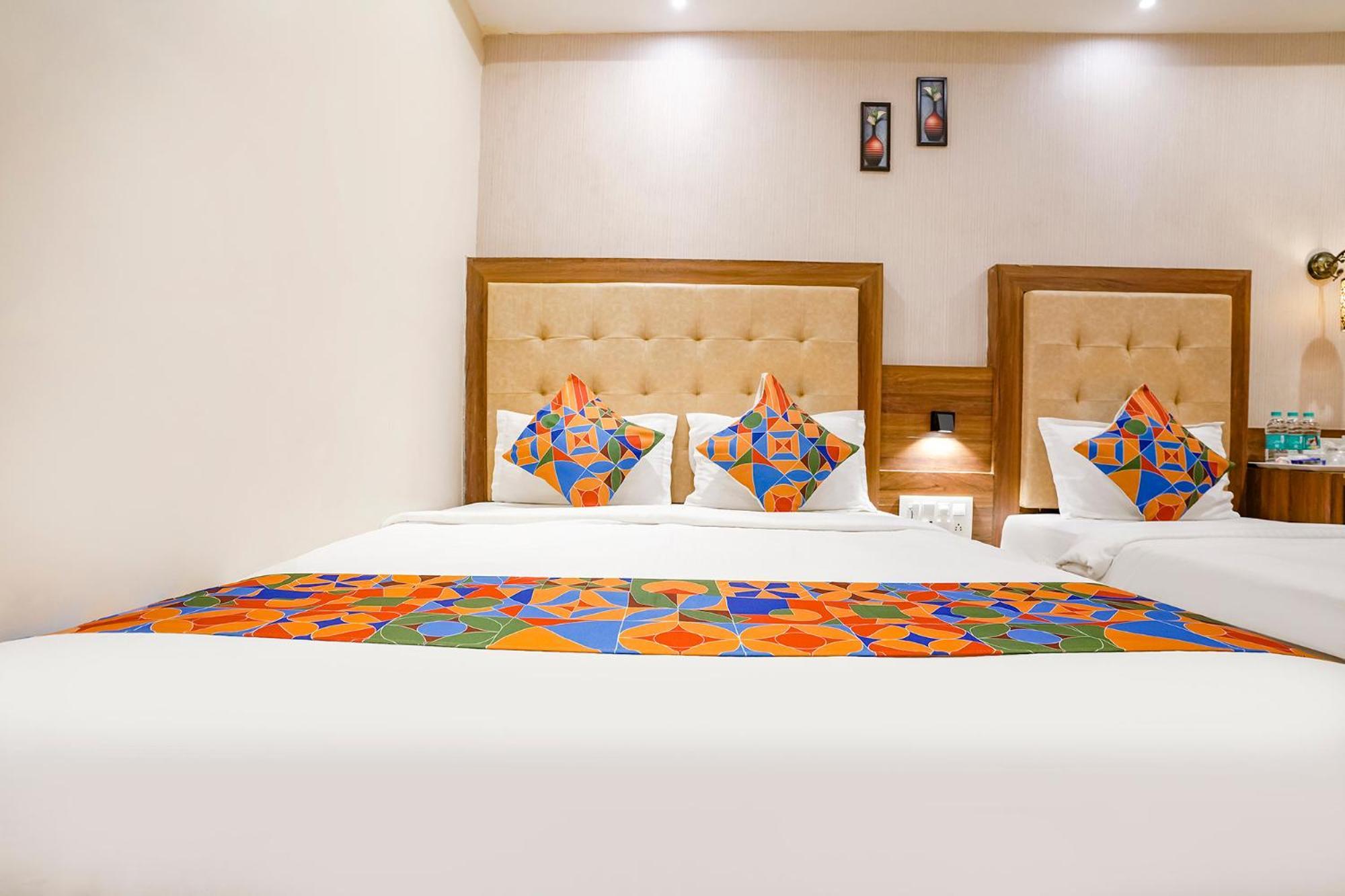 Fabhotel Amber Palace - Nr Fort & Csmt Station Mumbai Bagian luar foto